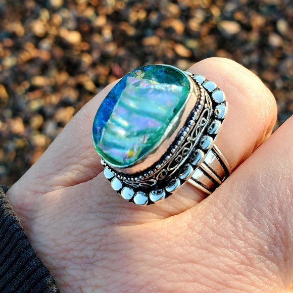 New Dichroic Glass Silver Ring. - Picture 4 of 7